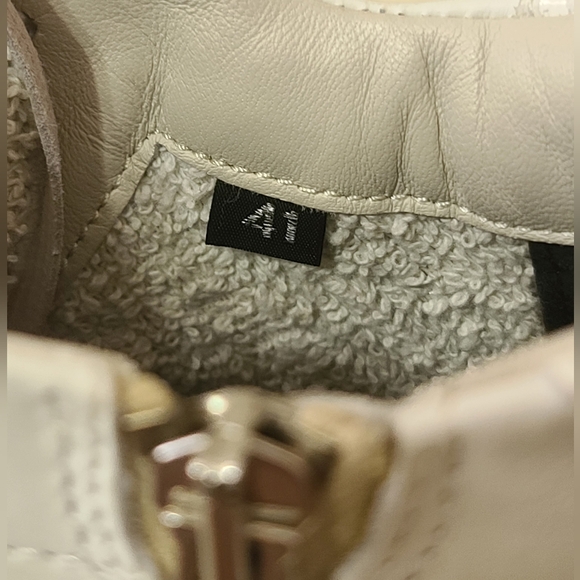 P448 John Mid Top Sneaker In White Women's Size 41/ US Size 10 - Picture 4 of 8